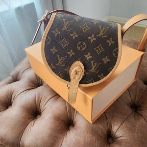 Louis Vuitton Purse in perfect condition